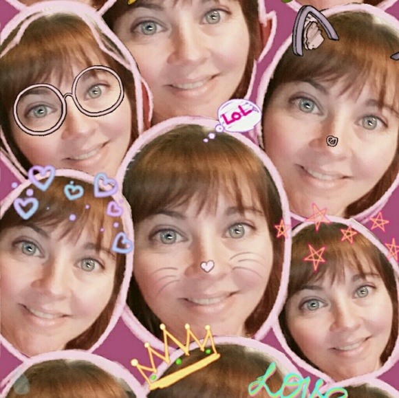 Profile Picture of Heather Gambill (@hahg79) on Poshmark