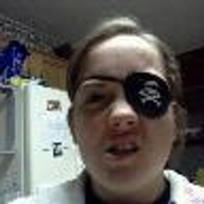 Profile Picture of Amanda Stansbury (@mander_wear) on Twitter