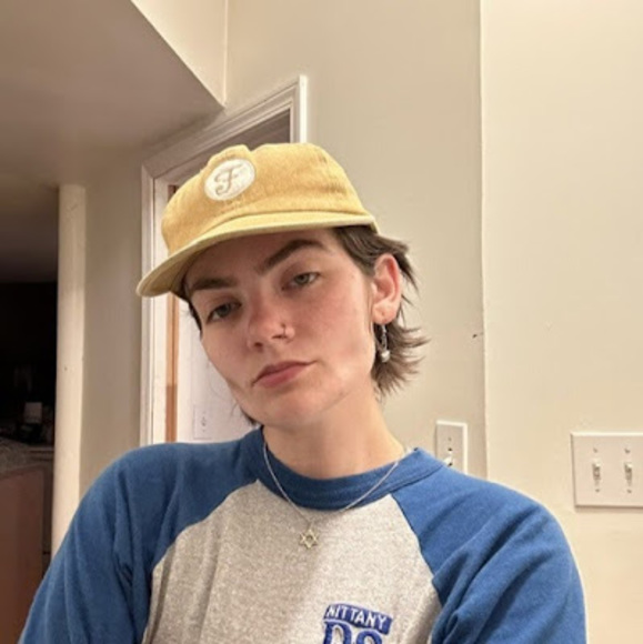 Profile Picture of Erez Eppich (@erez_eppich) on Poshmark