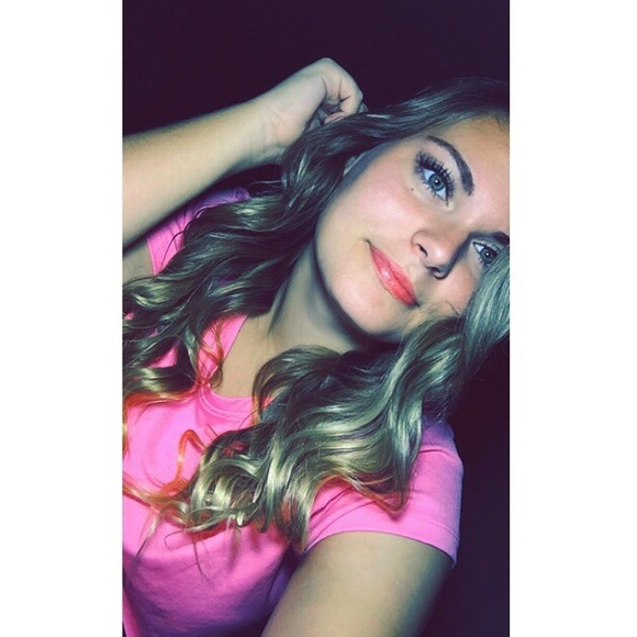 Haley Priller - Poshmark Profile Picture of Haley Priller (@haleypriller) on Poshmark