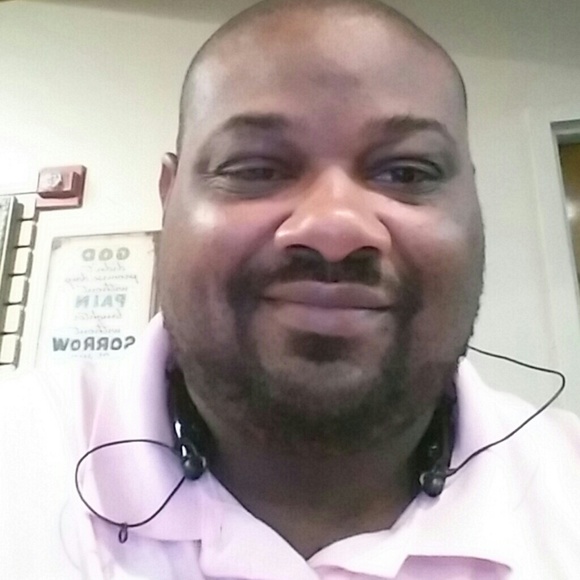 Profile Picture of Charles Daniels (@cdaniels1980) on Poshmark