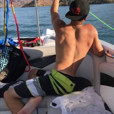 Profile Picture of Jonny Hohalek (@JoNnyyH99) on Twitter