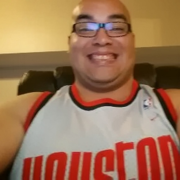 Profile Picture of Daniel Casarez (@danielcasarez45) on Poshmark