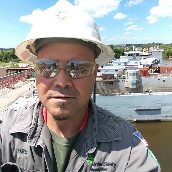 Profile Picture of Craig Wilkerson sr. (@craigwilkers755) on Poshmark