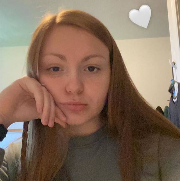 Profile Picture of Chelsie Pistorius (@cpistorius) on Poshmark