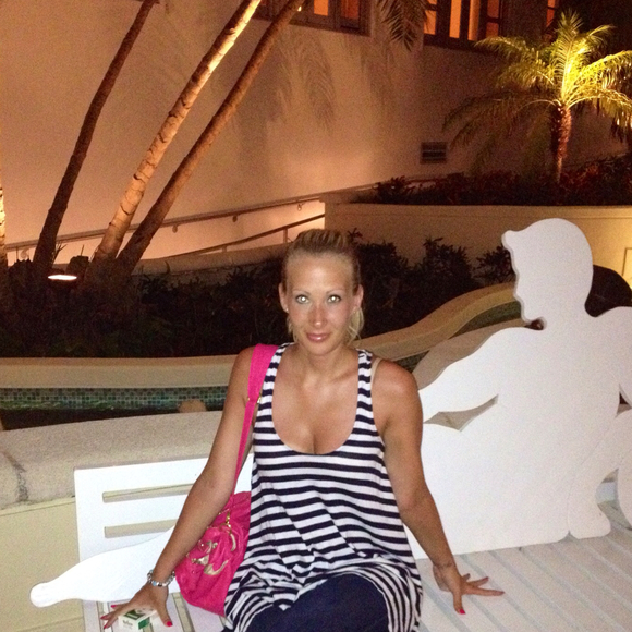 Profile Picture of Lisa Rawa (@lmrawa) on Poshmark