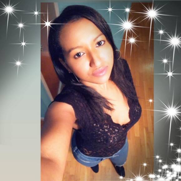 Profile Picture of Amada Medina (@sexiiamada1988) on Poshmark