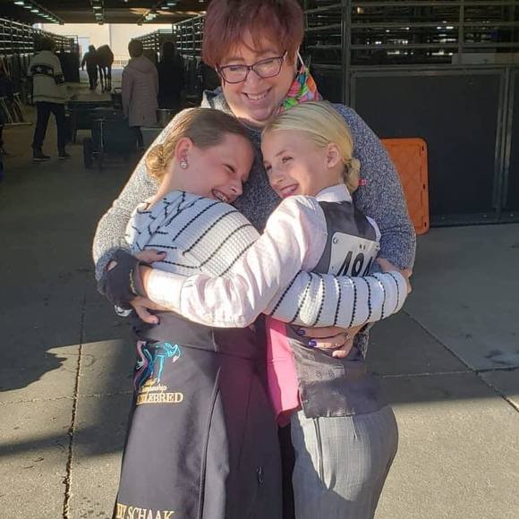 Profile Picture of Michelle Wojcik (@onedudelbug) on Poshmark