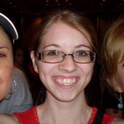 Profile Picture of Amanda Pryor (@AmandaPryor1) on Twitter