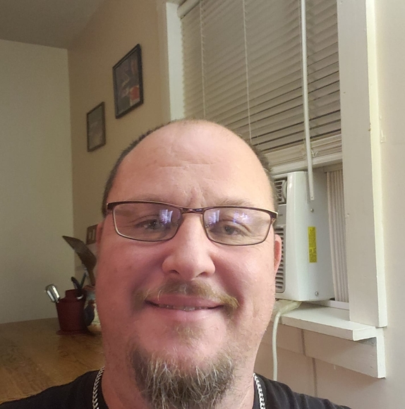 Profile Picture of Joshua Houghtaylen (@houghtaylen74) on Poshmark