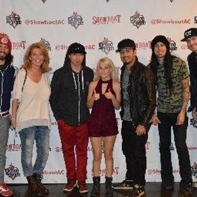 Profile Picture of Roberta Tepper (@lndncallingbtq) on Twitter