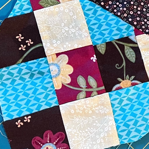 Profile Picture of Jennifer Engelhardt (@engelhardtj) on Poshmark