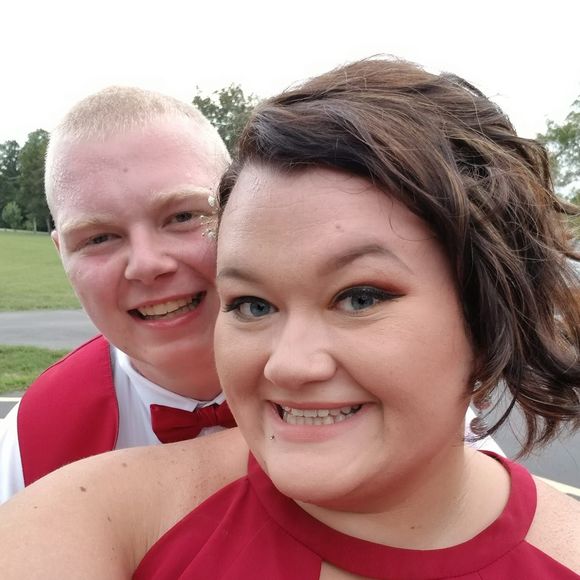 Profile Picture of Selinda Littler (@selindalittler) on Poshmark