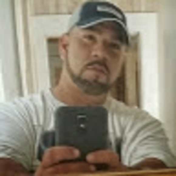 Profile Picture of Jose Muniz (@josemuniz388) on Poshmark