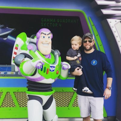 Profile Picture of Chris (@BrickMcBain) on Twitter