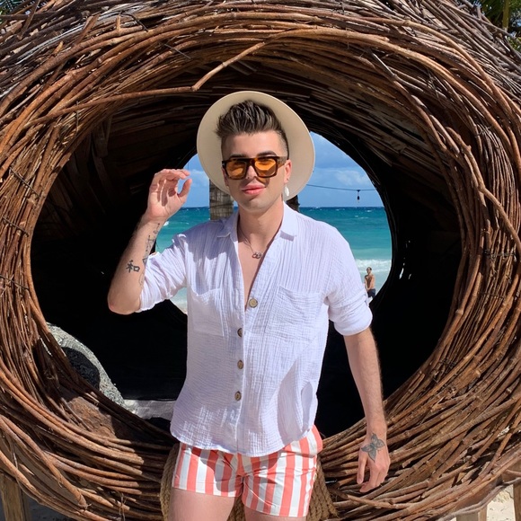 Profile Picture of Jake Alexander (@jakejoealex) on Poshmark