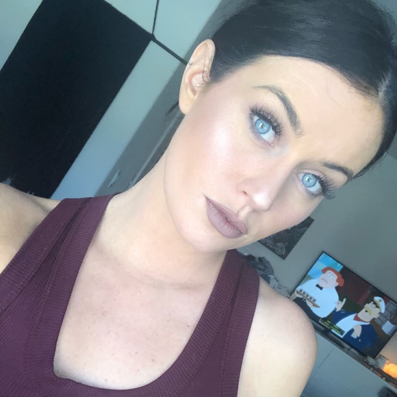 Profile Picture of Kierstin Brown (@kierstin_brown) on Poshmark