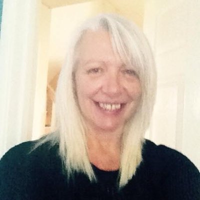 Profile Picture of Sandie Worrell (@SandieJay) on Twitter