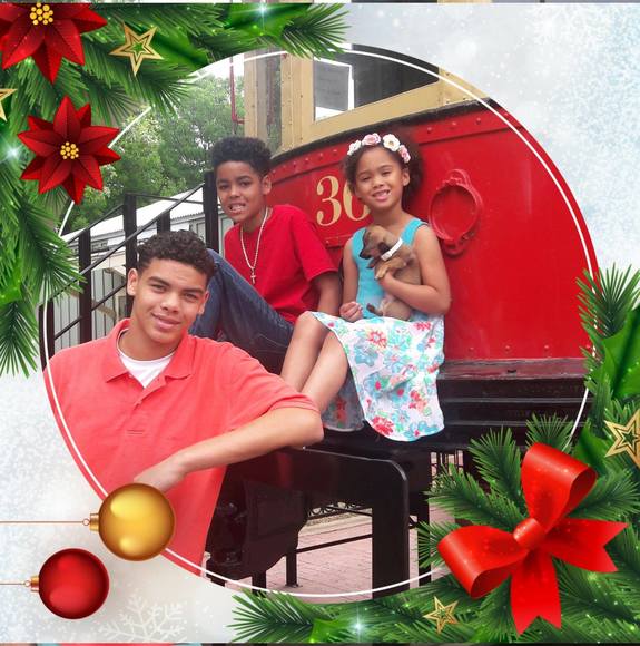 Profile Picture of Kattie Wood (@woodkattie) on Poshmark