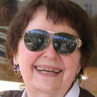 Profile Picture of Janine Metenier (@janine.metenier) on Facebook