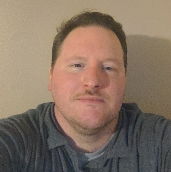 Profile Picture of Steven Claxton (@claxton2444) on Poshmark