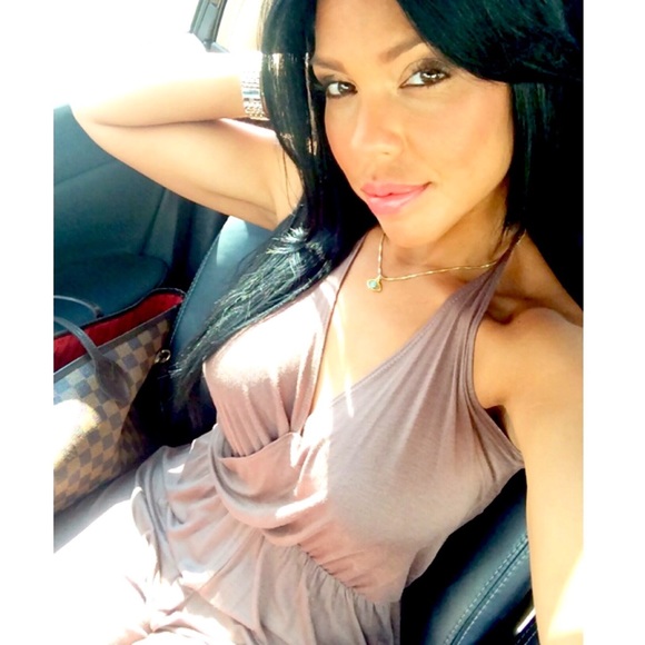 Profile Picture of Paula Herrera (@paula118) on Poshmark