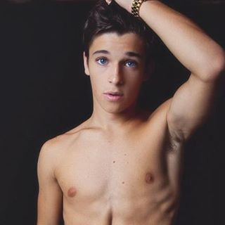 Profile Picture of Robert Callister (@robert.callister.969) on Facebook