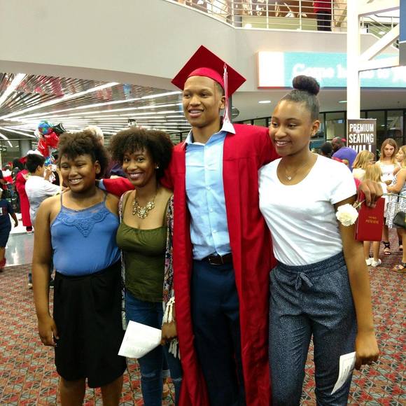 Profile Picture of Terry Lockett (@tlock504) on Poshmark