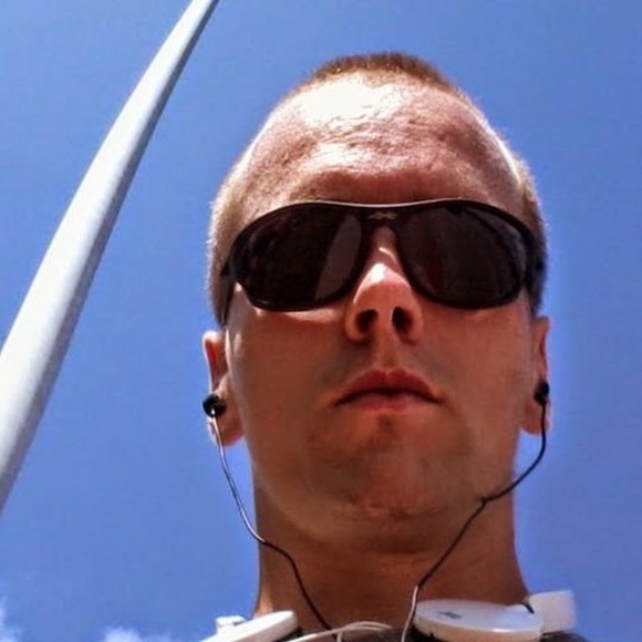 Profile Picture of Jason Miner (@jason_miner) on Poshmark