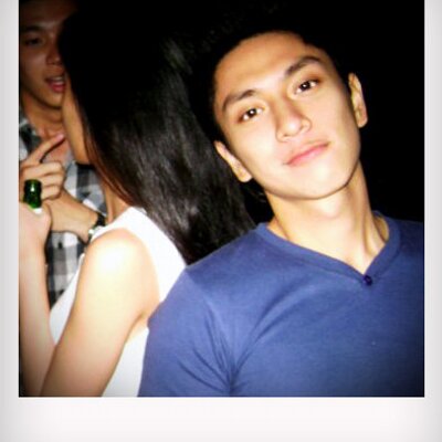 Profile Picture of Mike De Jesus (@PaprPlanePilot) on Twitter