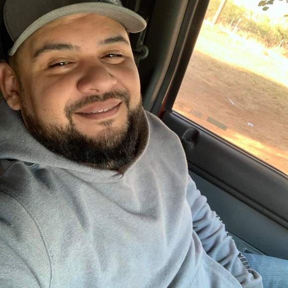 Profile Picture of Rollie Guerra (@rollieguerra84) on Poshmark