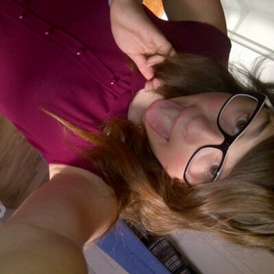 Profile Picture of Emma Lucy Lu (@emma_spellman3) on Twitter