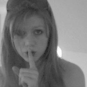 Profile Picture of Olivia (@oliviasian) on Myspace