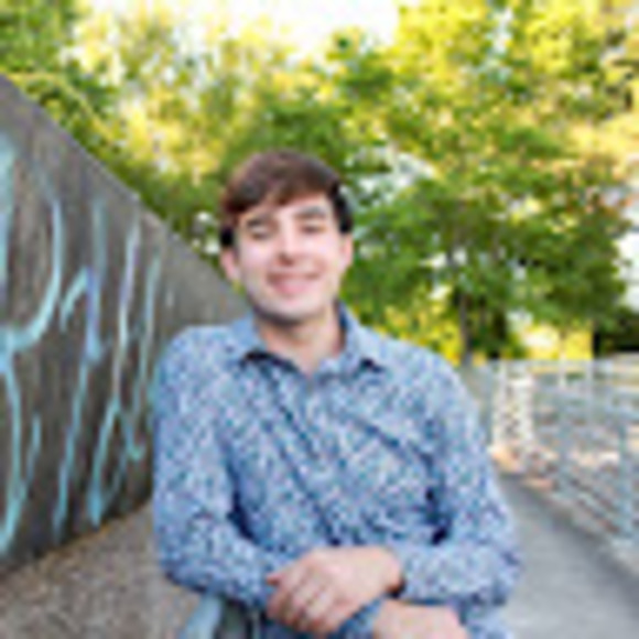 Profile Picture of Alexander Parks (@alexjparks1) on Poshmark