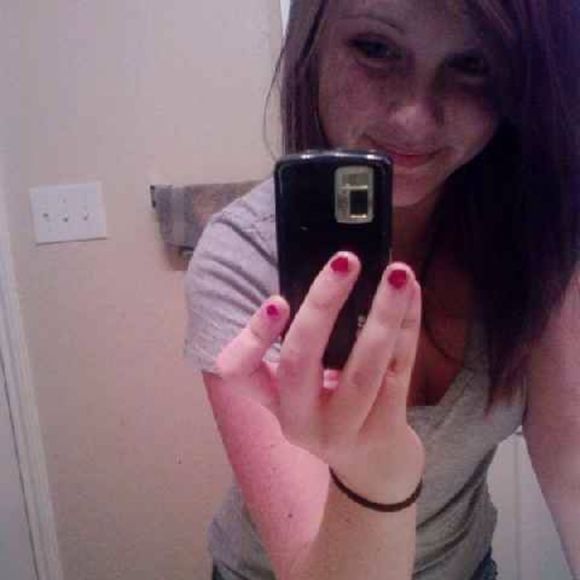 Profile Picture of Raven Walach (@ravenwalach) on Poshmark