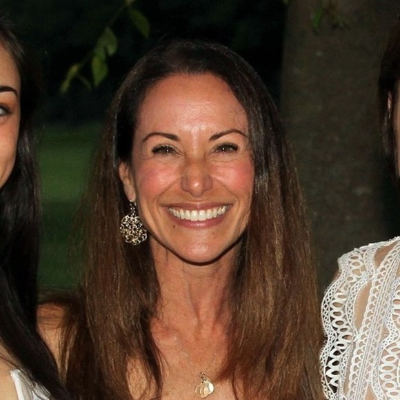 Profile Picture of Dorie Mehling (@doriemehling) on Poshmark