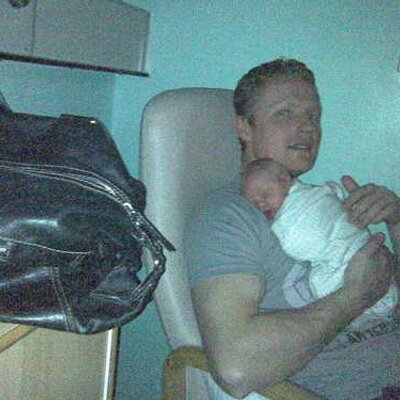 Profile Picture of Justin Lewis Healey (@justheal) on Twitter