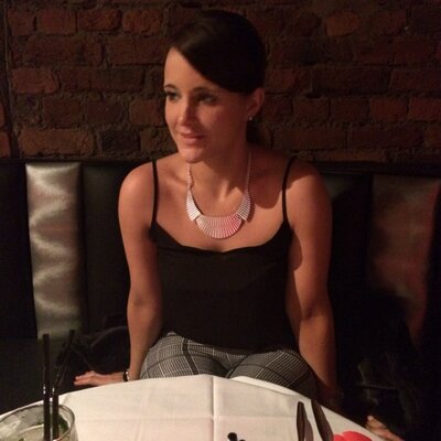 Profile Picture of Vicky (@vicky_lamb22) on Twitter