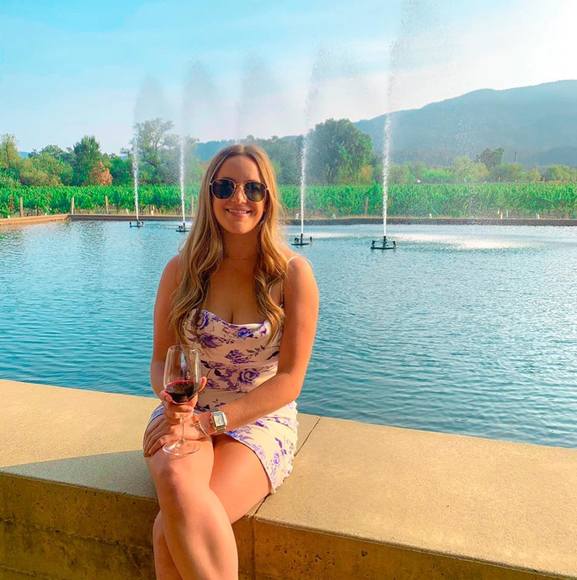 Katie Slucky - Poshmark Profile Picture of Katie Slucky (@kslucky) on Poshmark