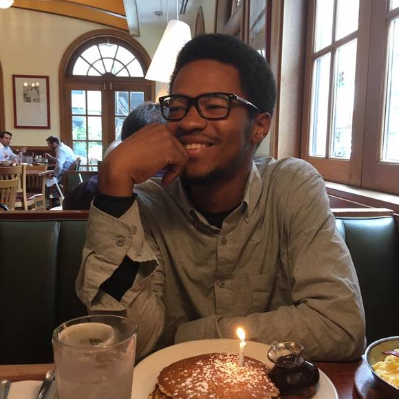 Profile Picture of David Lofton (@davidlofton293) on Poshmark