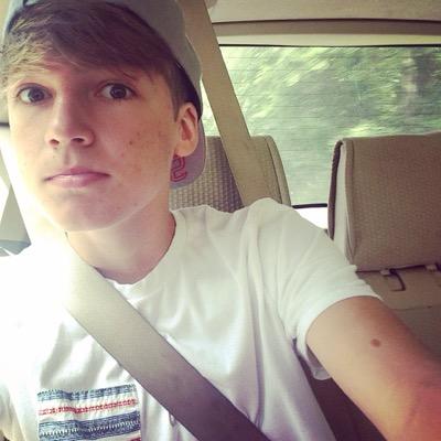 Profile Picture of Andrew McElwee (@AndrewElwee4) on Twitter