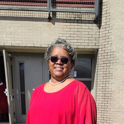 Profile Picture of Michelle Threadgill (@MGThreadgill123) on Twitter
