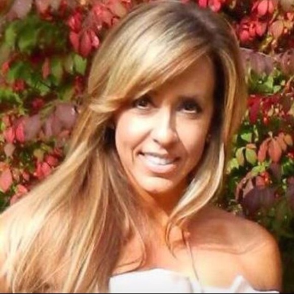 Profile Picture of Marisa Vivaldi (@marisa_aly) on Poshmark