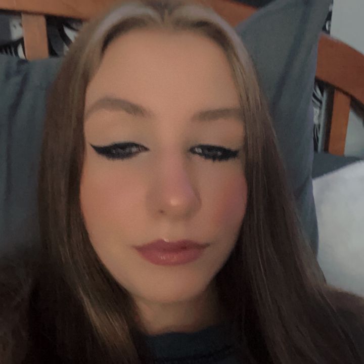 Profile Picture of cassie huntsinger (@cassietwist0929) on Tiktok