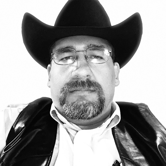 Profile Picture of John Mccowen (@hyperfly) on Poshmark