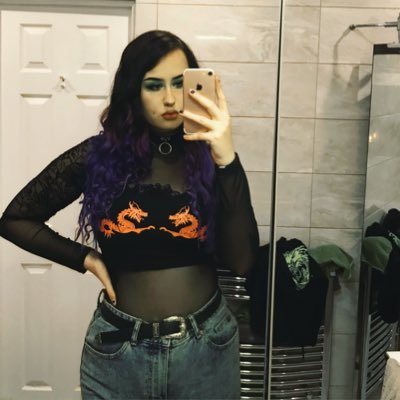 Profile Picture of Heather (@Heather_155) on Twitter