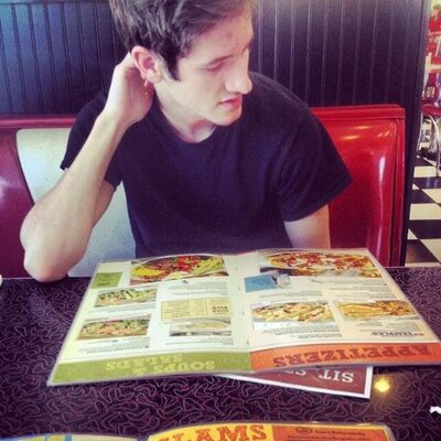 Profile Picture of John Stouffer (@jstouff214) on Twitter