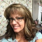 Profile Picture of Tracy Barnhart-Ellingwood (@crayzeecoffeemom) on Instagram