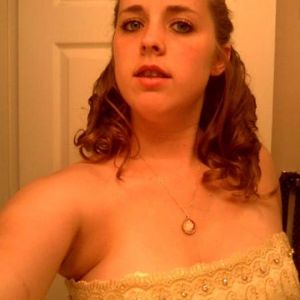 Profile Picture of Chelsea Reed (@chelseasdeer) on Myspace