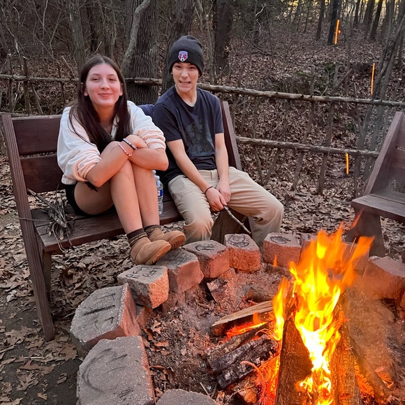 Profile Picture of Alyssa Ledbetter (@alyssaledbet272) on Poshmark